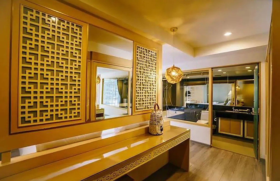 Moon Dragon Hotel-1