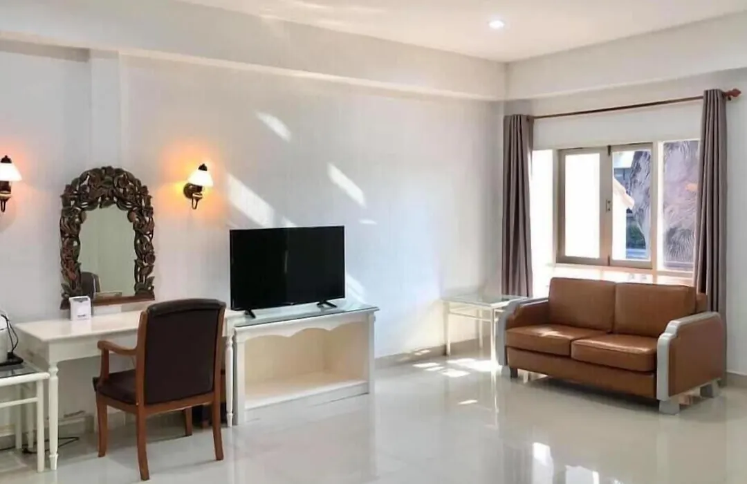 Lopburi Inn Hotel-1