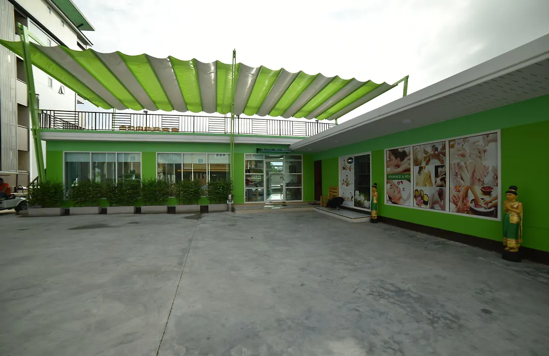 Gold Airport Suites-1