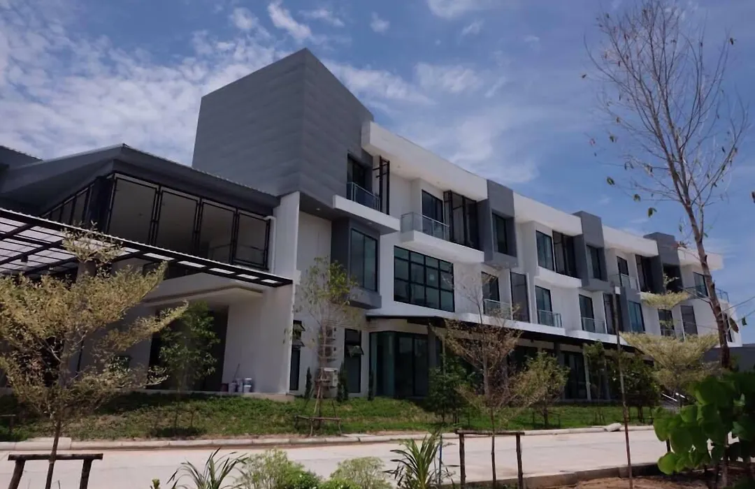 Hotel Chuan Chom The High Resort Saraburi-1