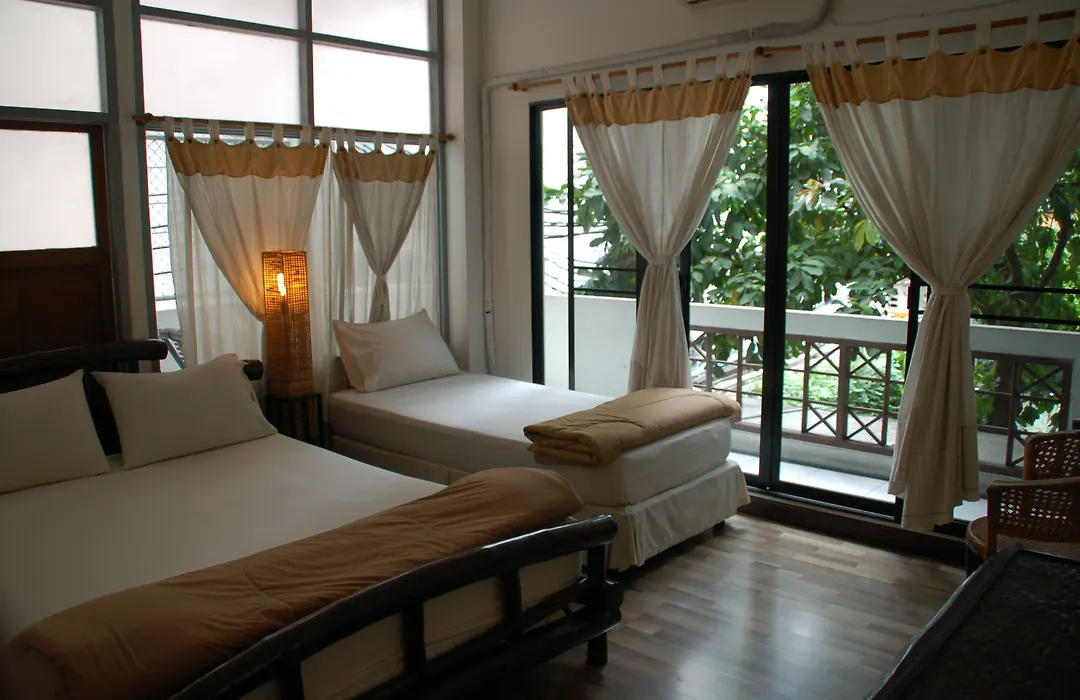Lamphuhouse Bangkok-1