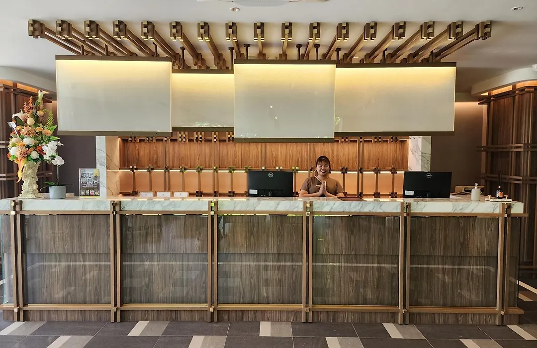 We Hotel Riverfront-1
