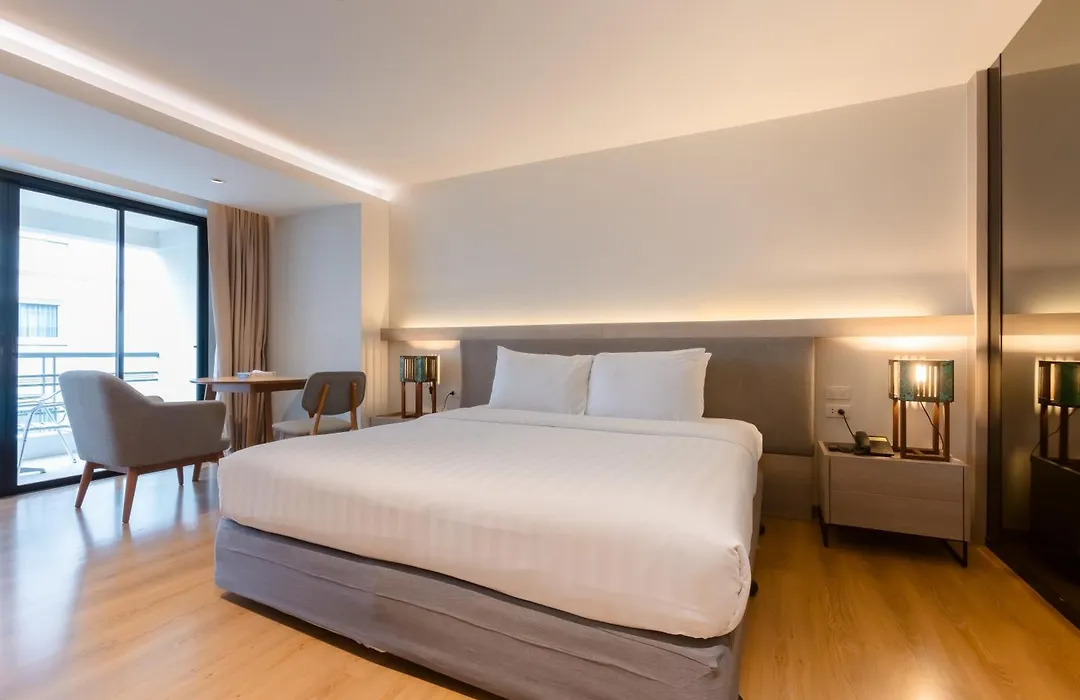 Sandy Spring Hotel-1