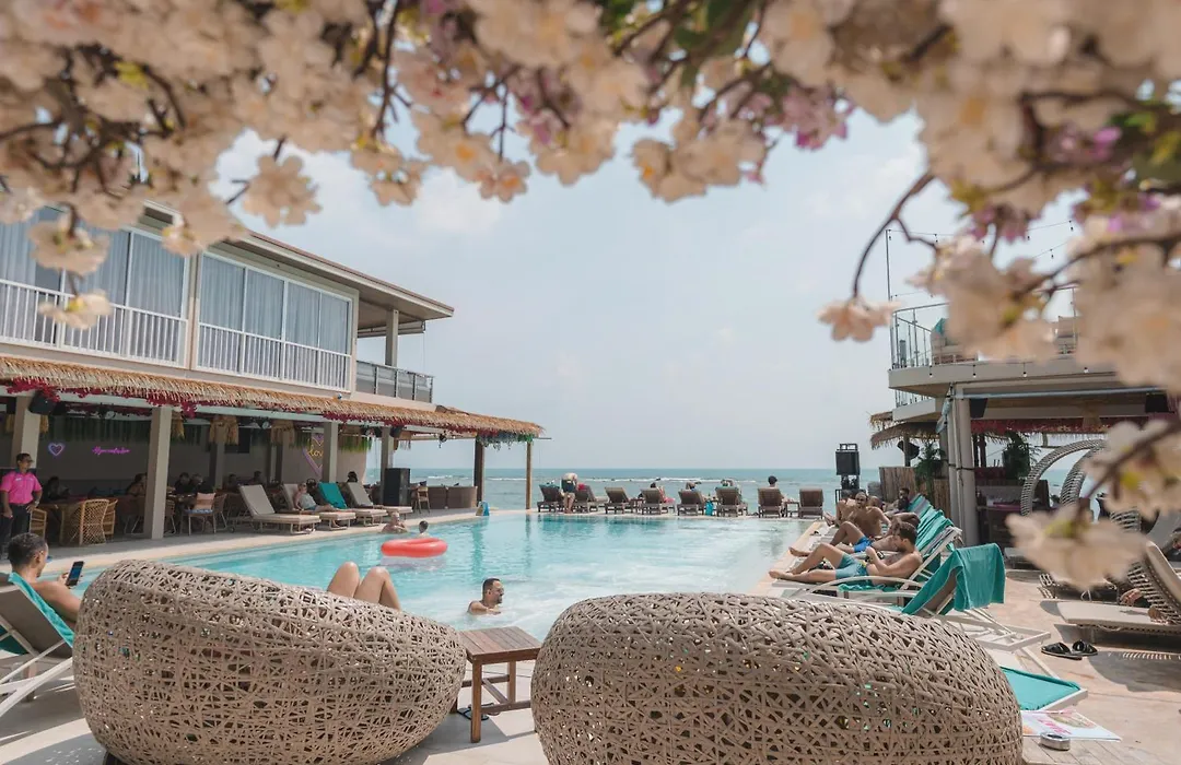 Love Beach Club Koh Samui-1