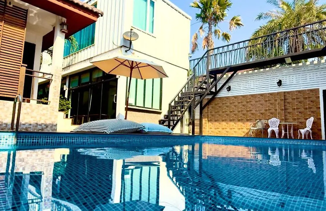 Virawan Pool Resort Koh Larn-1