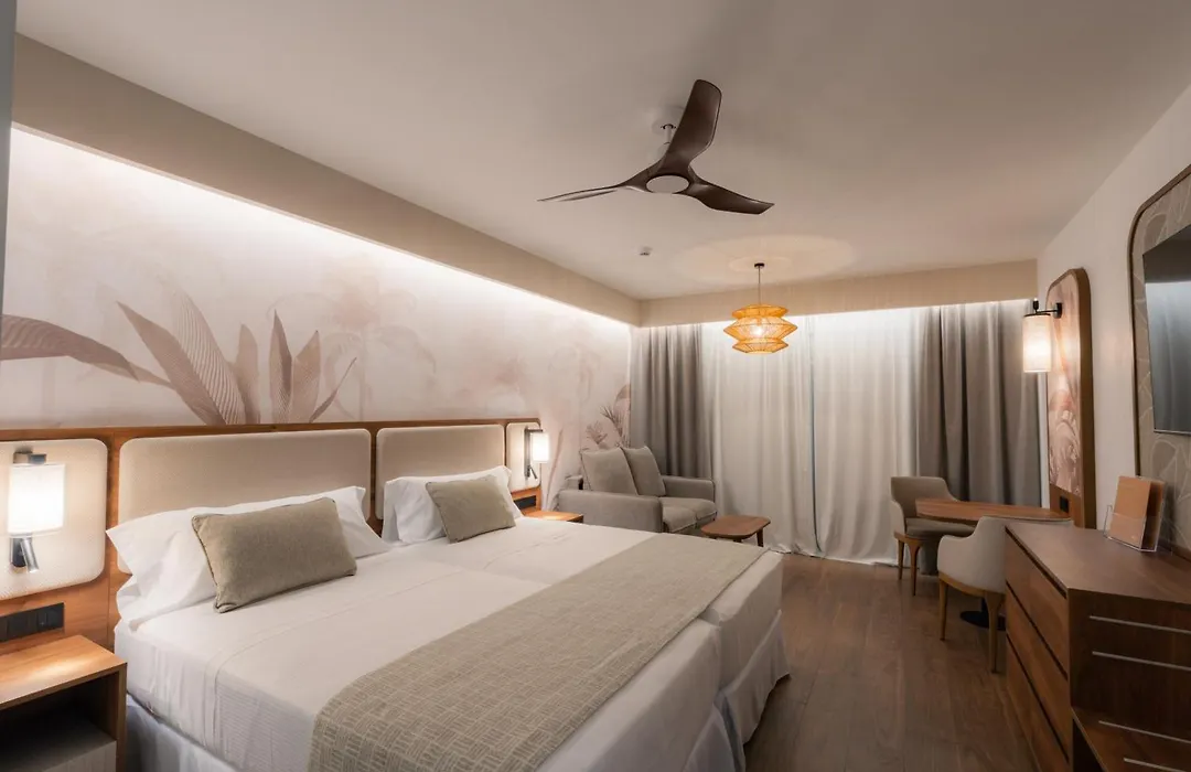 Hotel Riu Palace Phuket-1