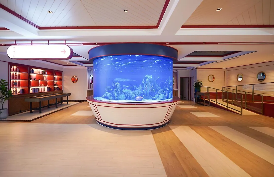 The Cruise Hotel-1