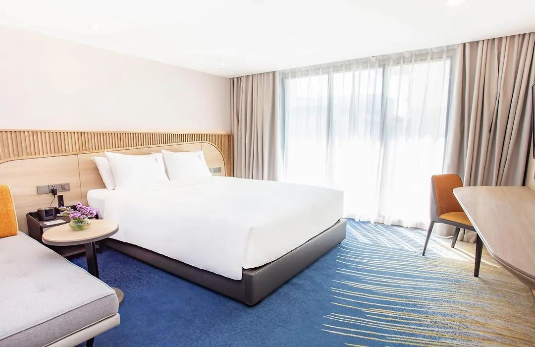 Holiday Inn Express & Suites Bangkok Central Pier By Ihg-1