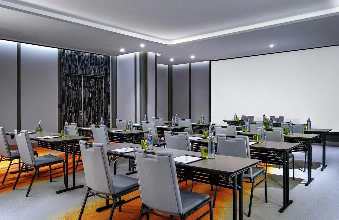 Ibis Styles Bangkok Silom-1