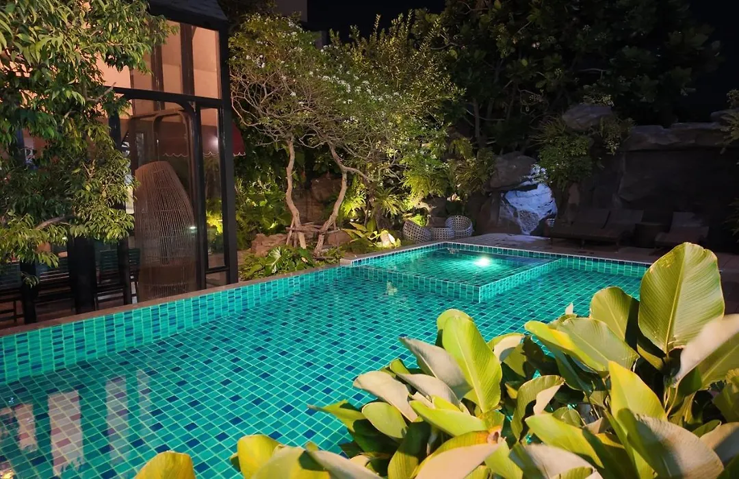 Bangkok Boutique Hotel Future Park Rangsit-1