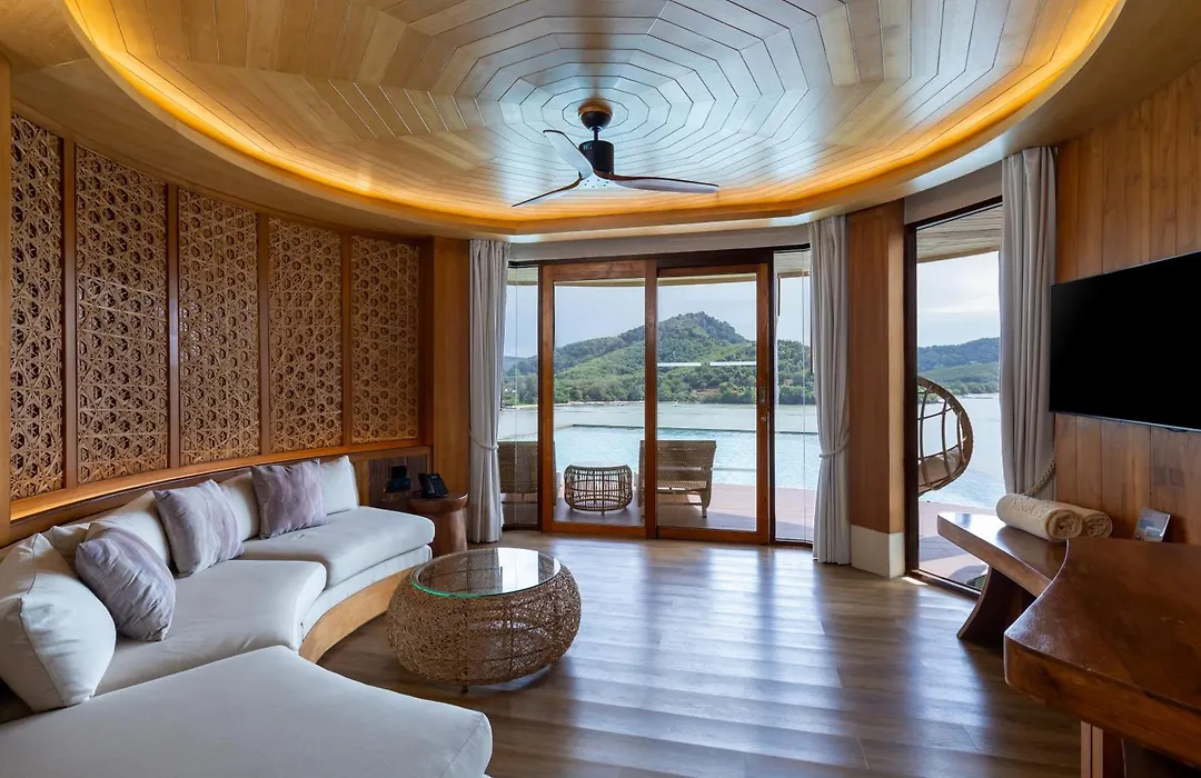 Sinae Phuket Luxury Hotel-1