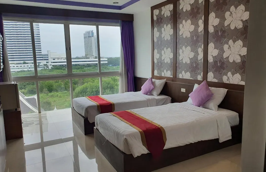 Sunday Sand Beach Pattaya-1