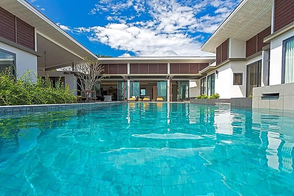 Casabay Luxury Pool Villa-1