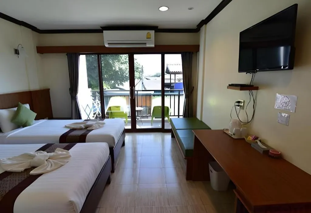 The Green Hotel-1