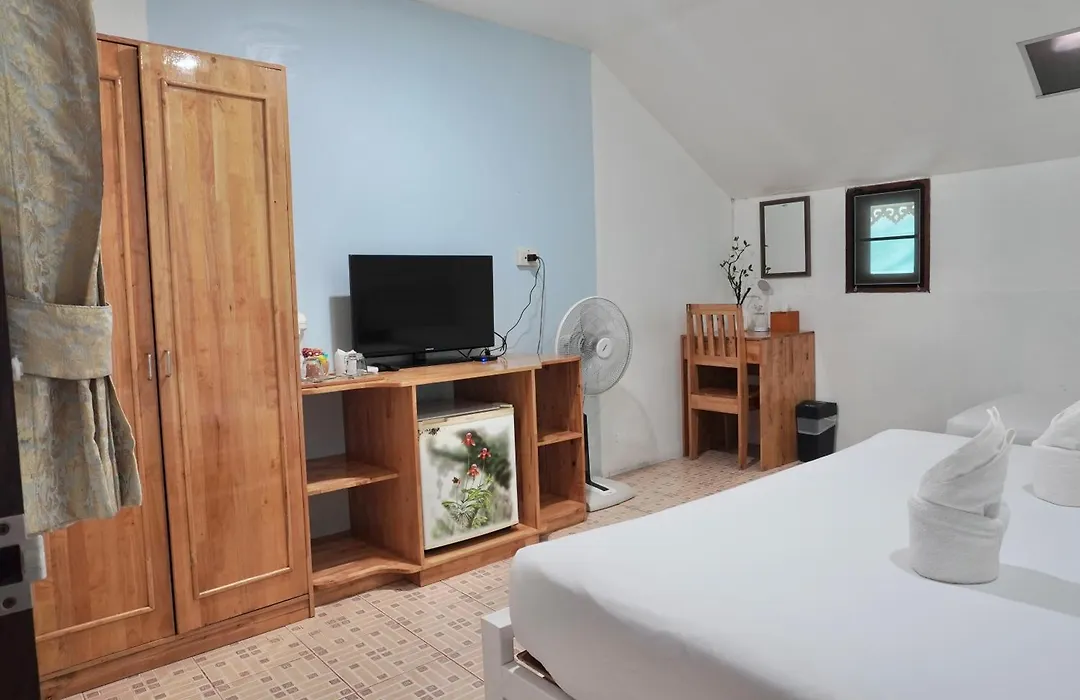 Khun Ying House-1