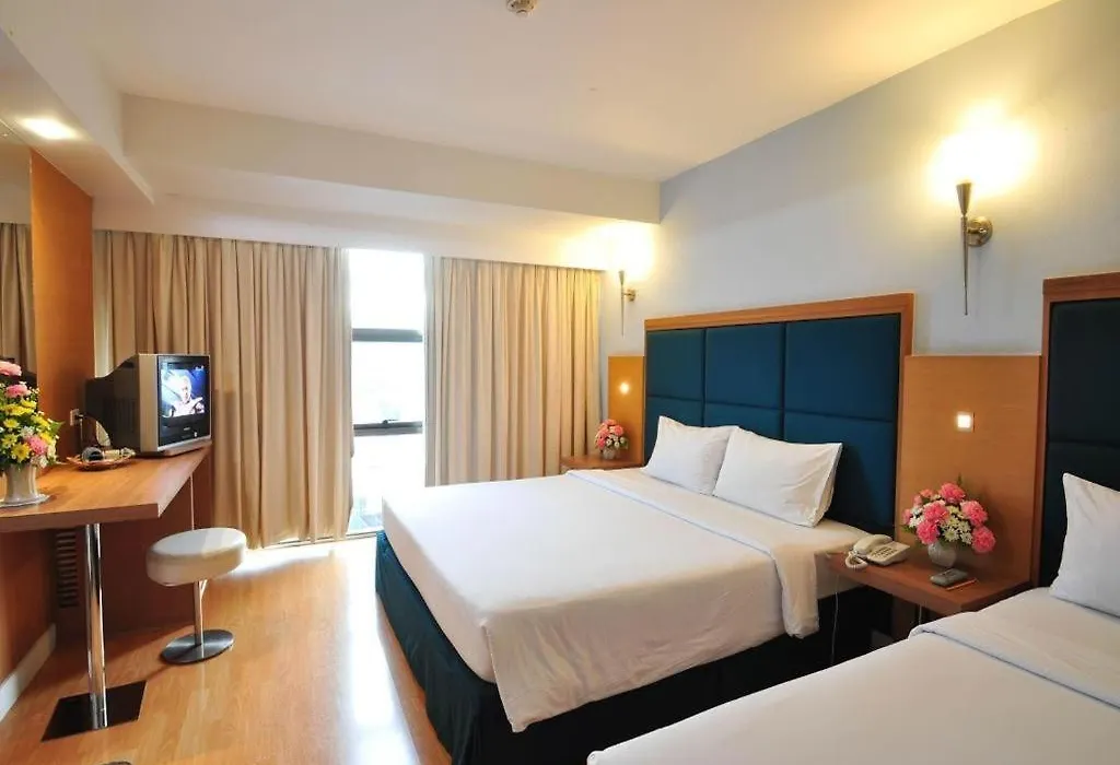 Mayflower Grande Hotel-1