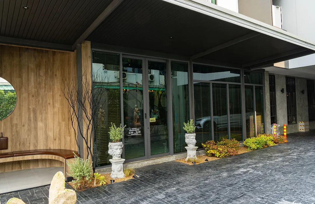 J Place Hotel-1