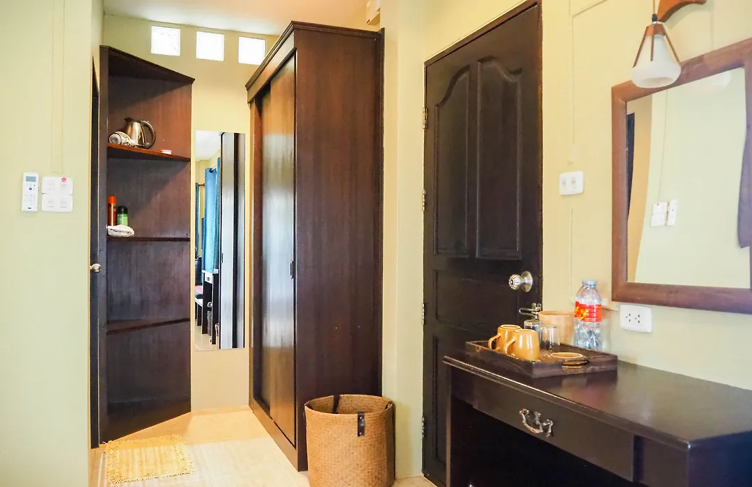 Lanta Castaway Beach Resort-1