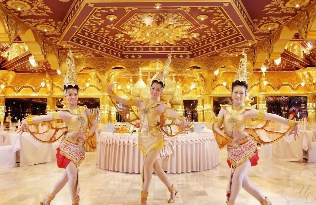 Phoenix Grand Patong-1