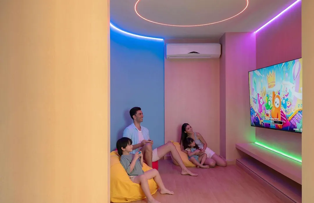 Novotel Living Bangkok Sukhumvit Legacy-1