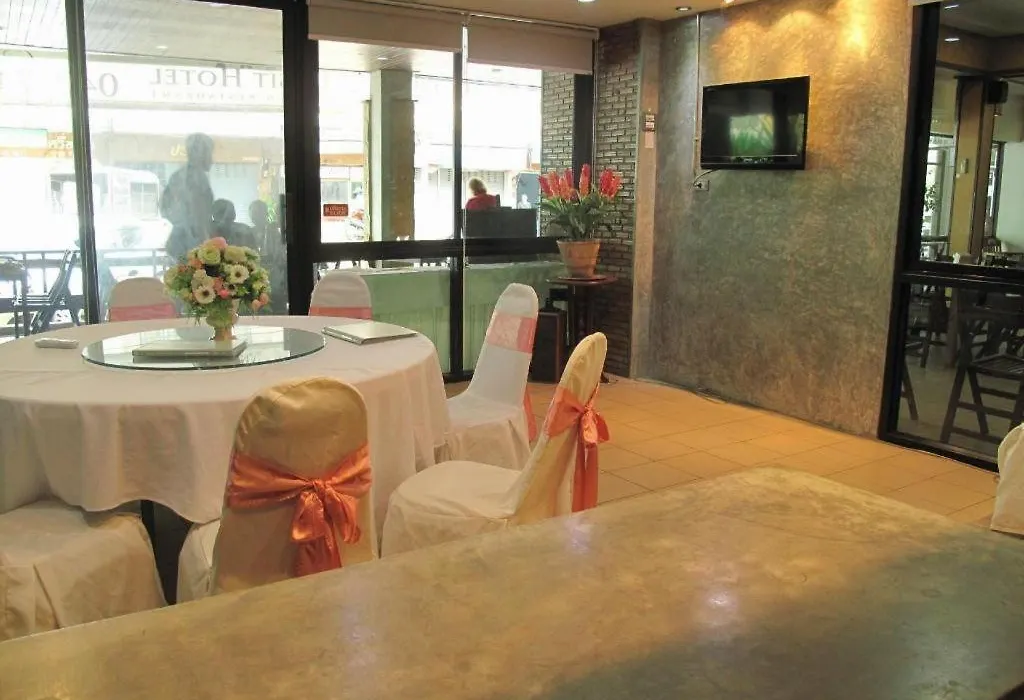 Dusit Hotel-1