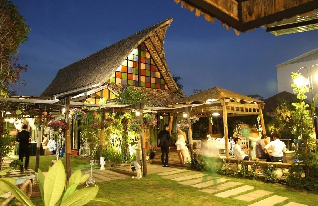 The Loft Resort Bangkok-1
