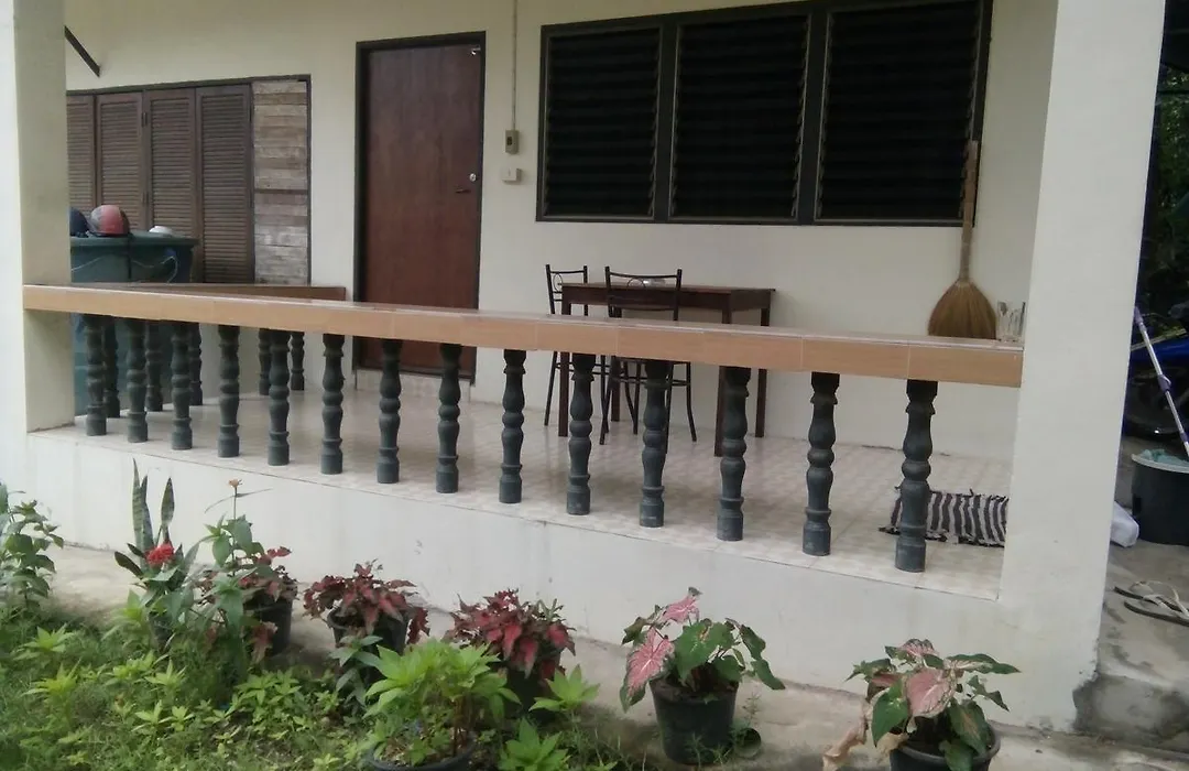 Happy Bungalow-1