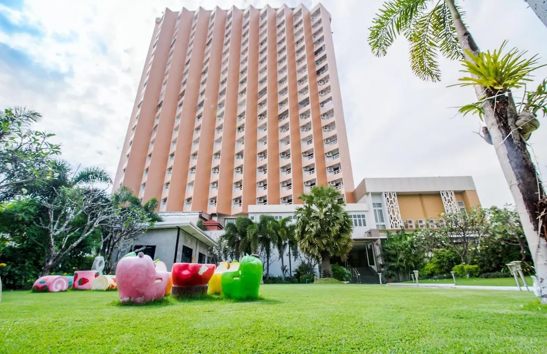 Golden Beach Cha-Am Hotel-1