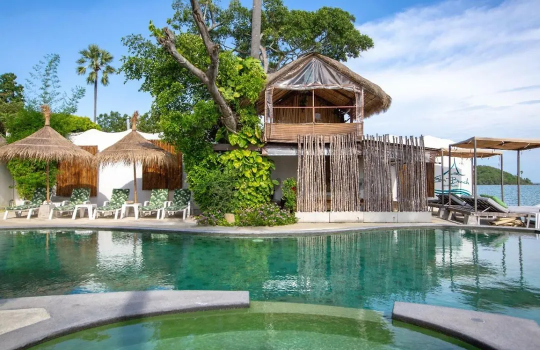 Eden Beach Villas-1