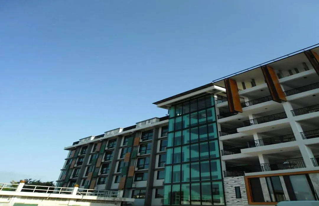 Izen Budget Hotel & Residence-1