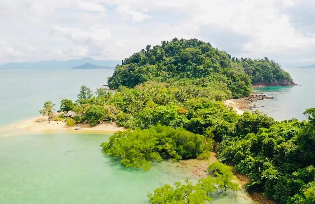 Reggae Island Private Island-1