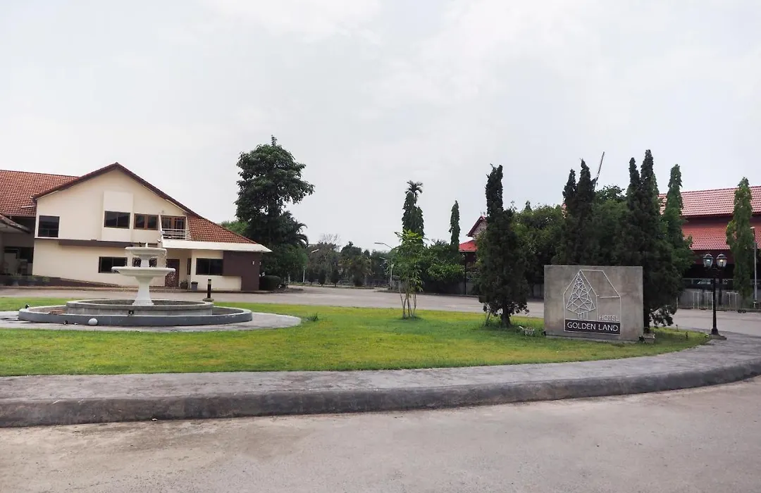 Oyo 859 Golden Land Hotel-1