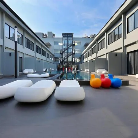 S Ratchada Leisure Hotel-3