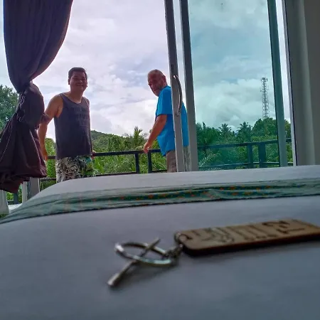 Tom'S House-3