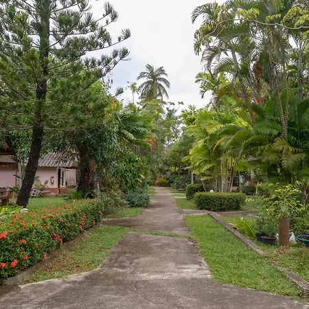 Oyo 1046 Noppharat Resort-2