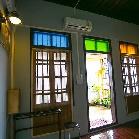 Thalang Guesthouse-3