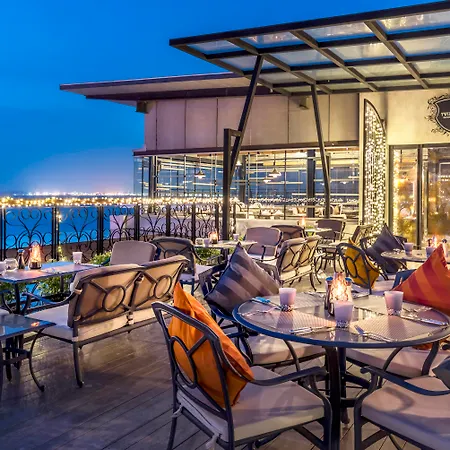 Pattaya Modus Beachfront Resort-2