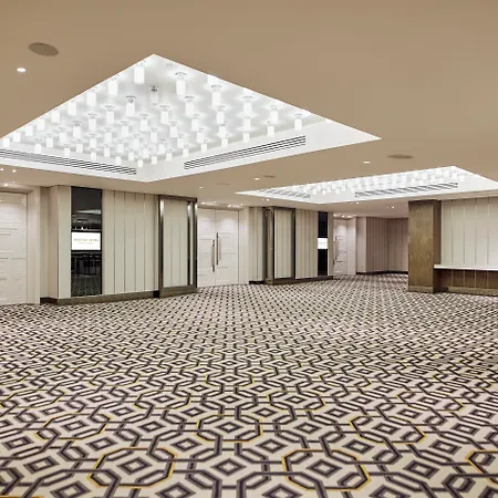 Montien Hotel Surawong Bangkok-2