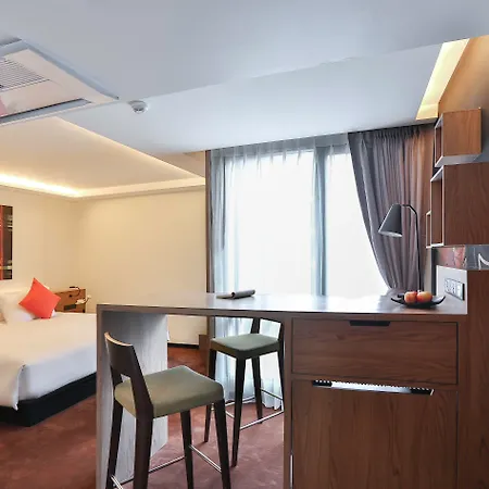 Rakyim Siam - Sukhumvit 15-3