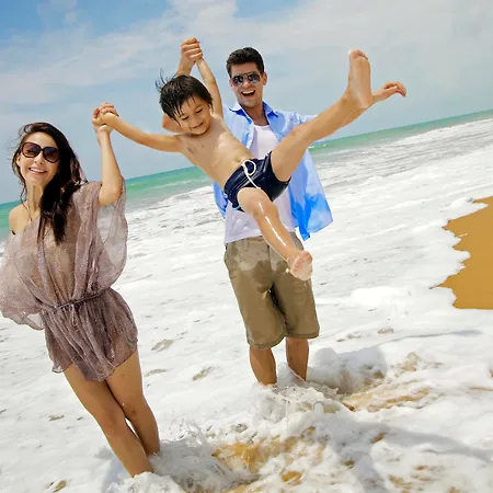 Le Meridien Phuket Mai Khao Beach Resort-2