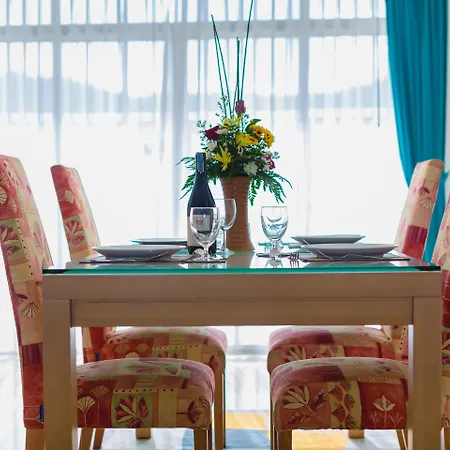Waterfront Suites Phuket By Centara-3