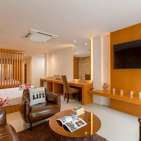 Club Bamboo Boutique Patong Beach Resort-2