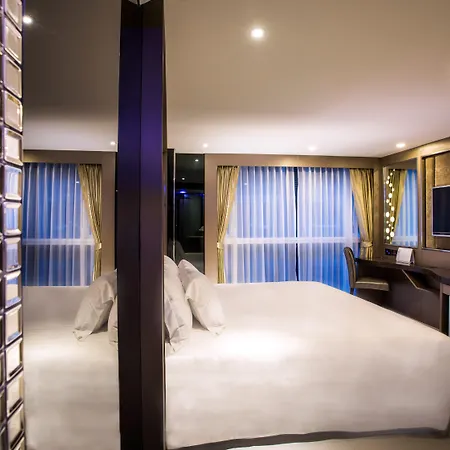 Azure Hotel Pattaya-3