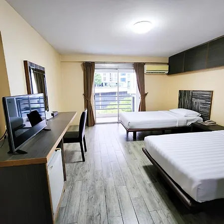 Watana Hotel-2
