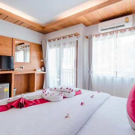 Lanta Ray Bay Hotel-3