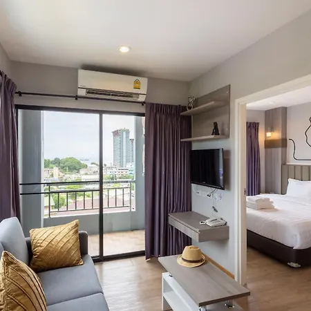 Horsehill Hotel Sriracha-3