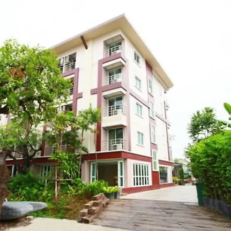 The Loft Resort Bangkok-2