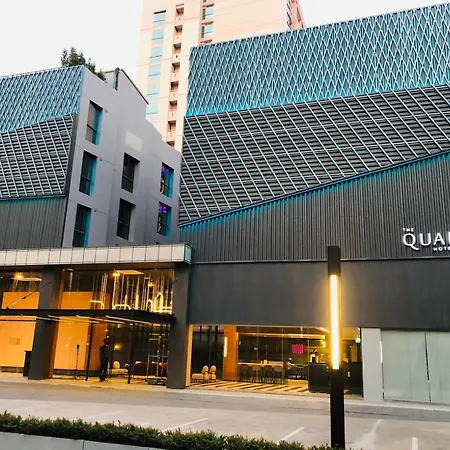 The Quarter Silom By Uhg-2