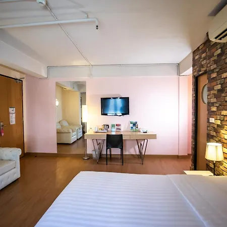 Ibis Styles Chiang Mai-2