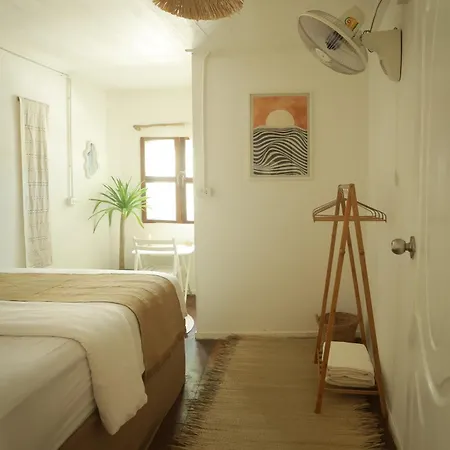 Sunflower Guesthouse And Animal Rescue - Koh Lipe-3